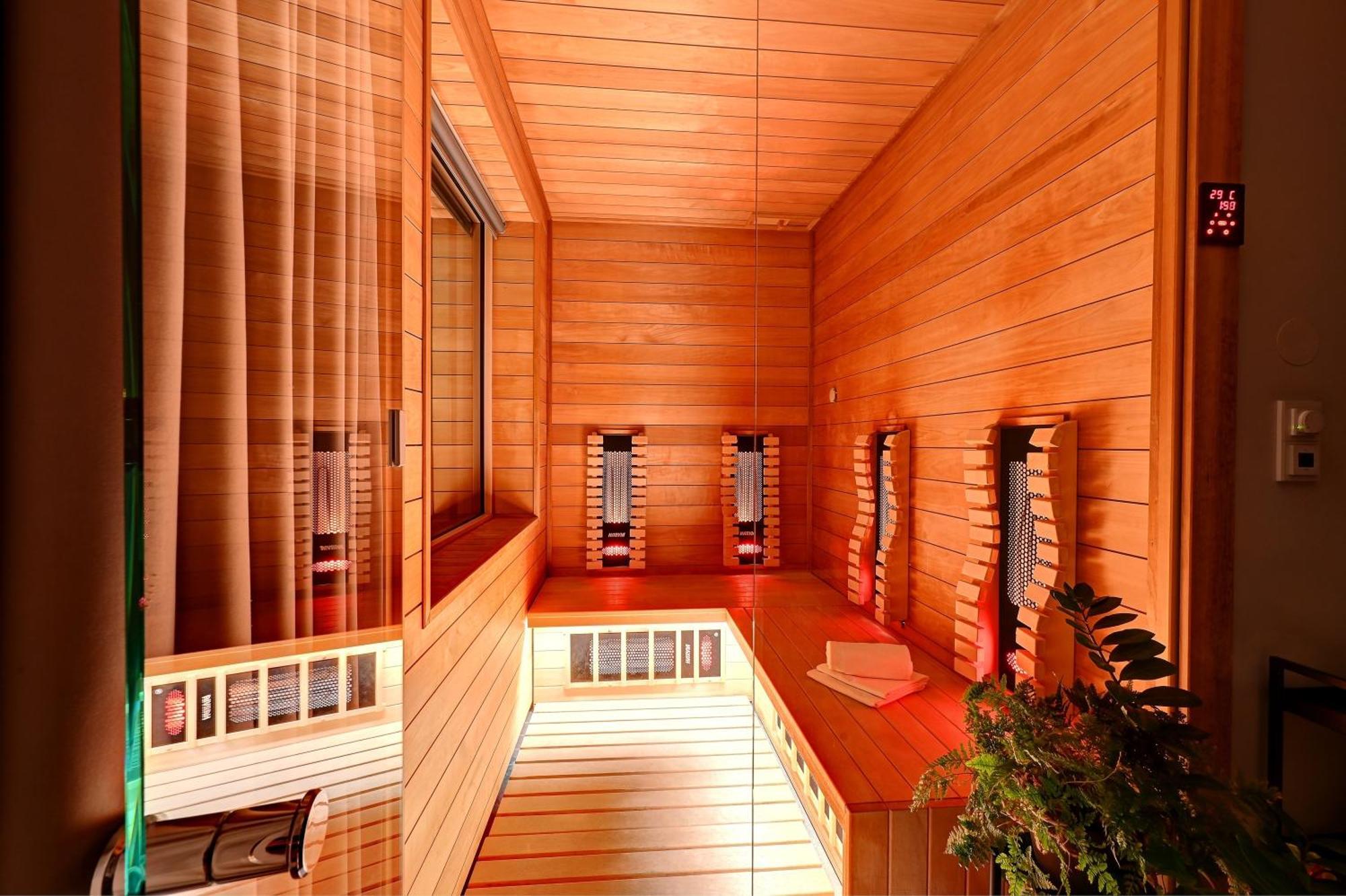 Wellness Hotel Fénix Liberec Extérieur photo