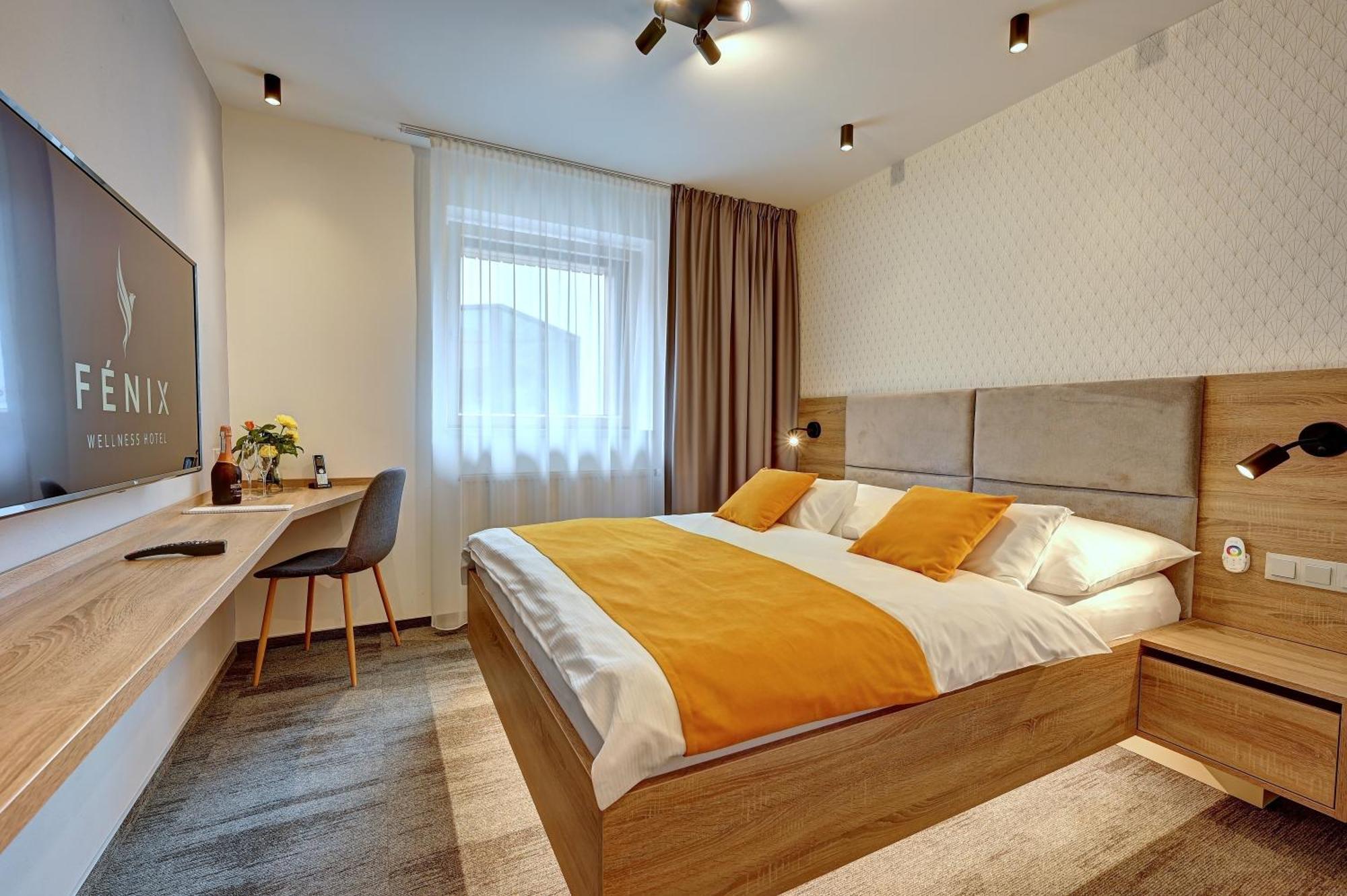 Wellness Hotel Fénix Liberec Extérieur photo